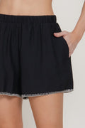 Short Fluido con Festón en Contraste – Negro