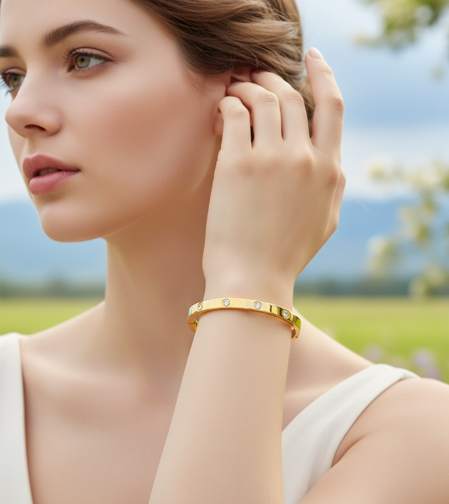 Brazalete Plateado con Brillantes - Dorado