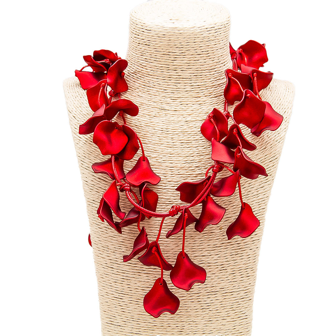Collar de hojas de nácar con diseño orgánico - Rojo