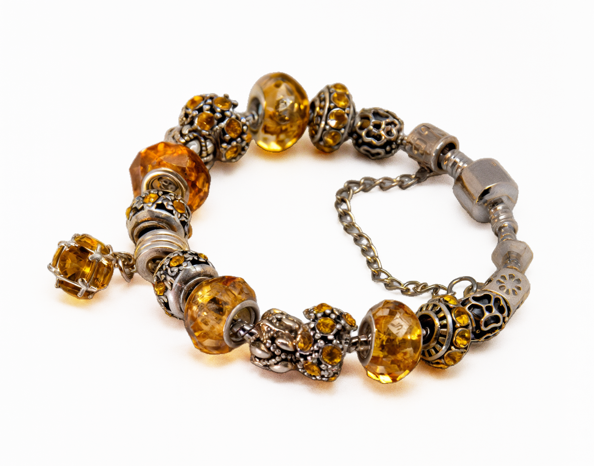 Pulsera Encanto Dorado