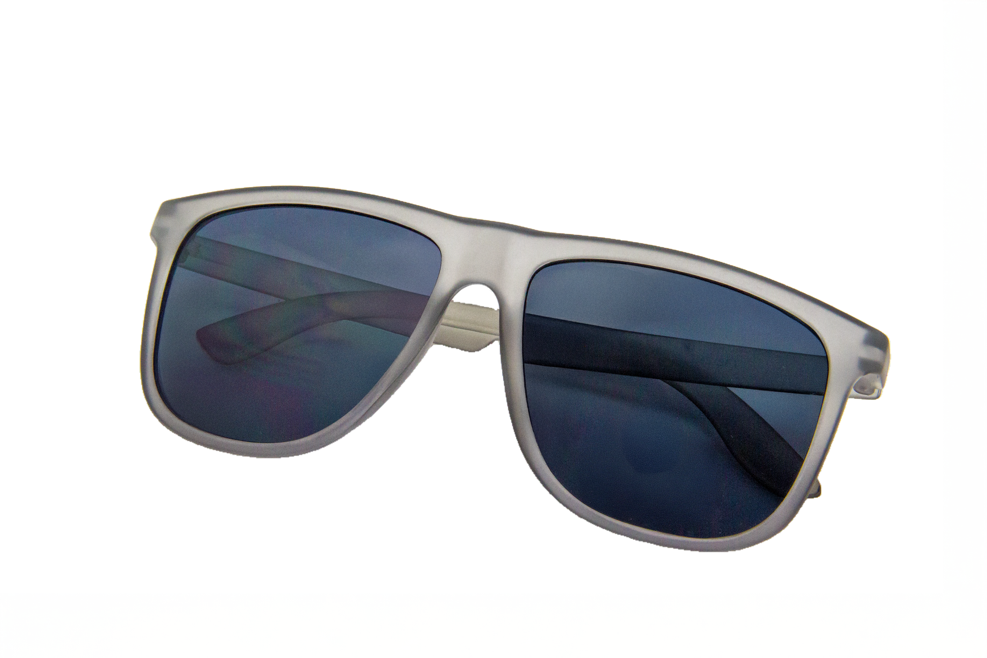Lentes de Sol con Marco Translúcido Gris