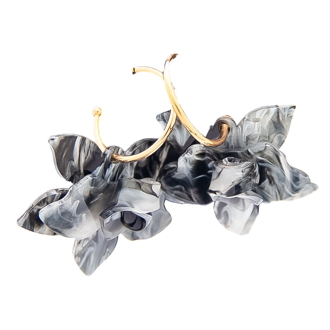 Aretes De Flor Negra Con Dorado