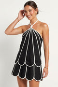 Blusa Estilo Concha con Cuello Halter y Capas